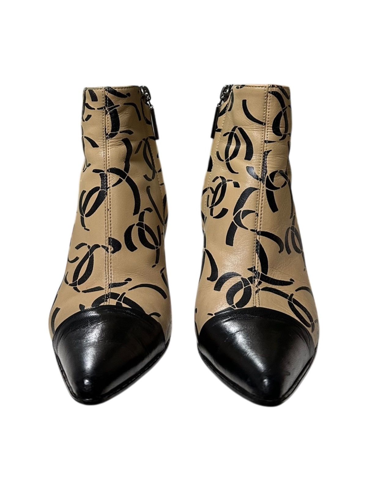 Chanel CHANEL F/W 2000 Monogram CC Logo Pointed Toe Ankle Boots Size US 6 / IT 36 - 2 Thumbnail