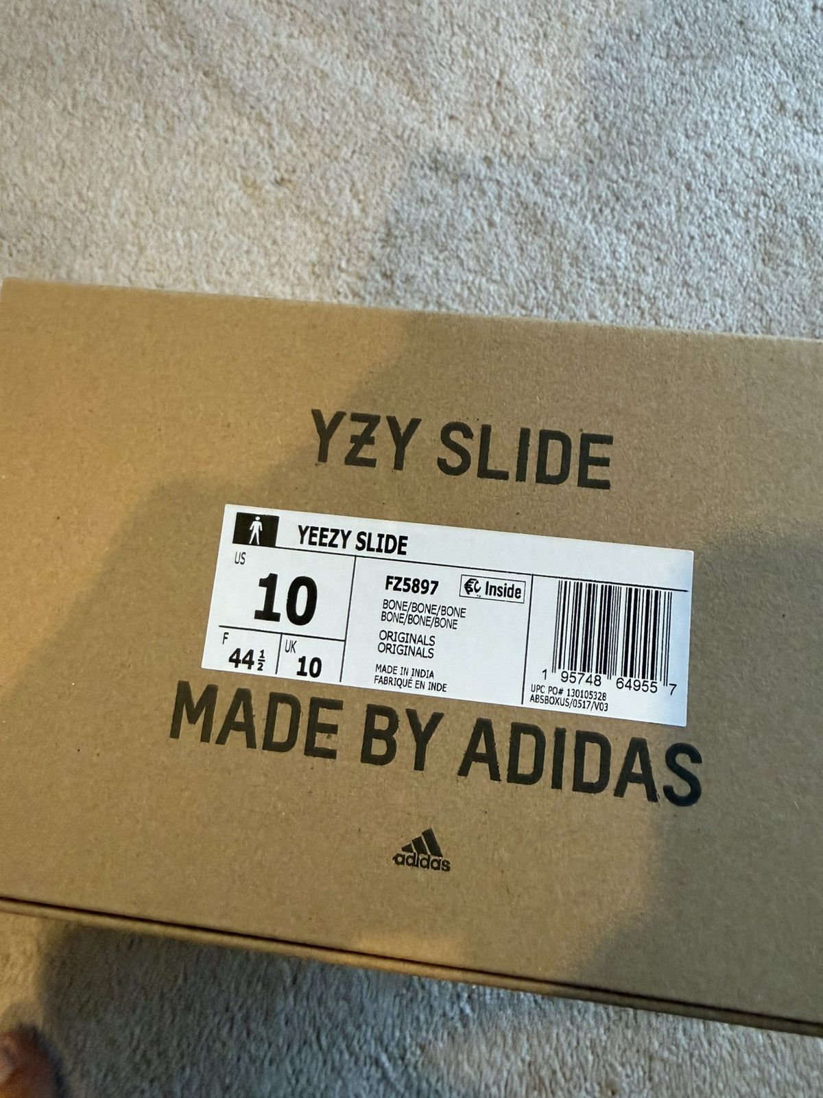 Yeezy 🔥 yeezy slides bone 2022/2023 restock size 10 Size US 10 / EU 43 - 6 Thumbnail