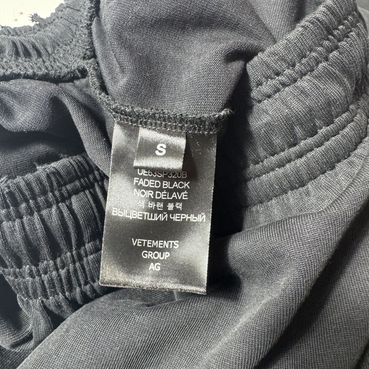 Designer × Vetements × Vintage vintage vetmements pants made on earth pants very rare Size US 32 / EU 48 - 8 Thumbnail