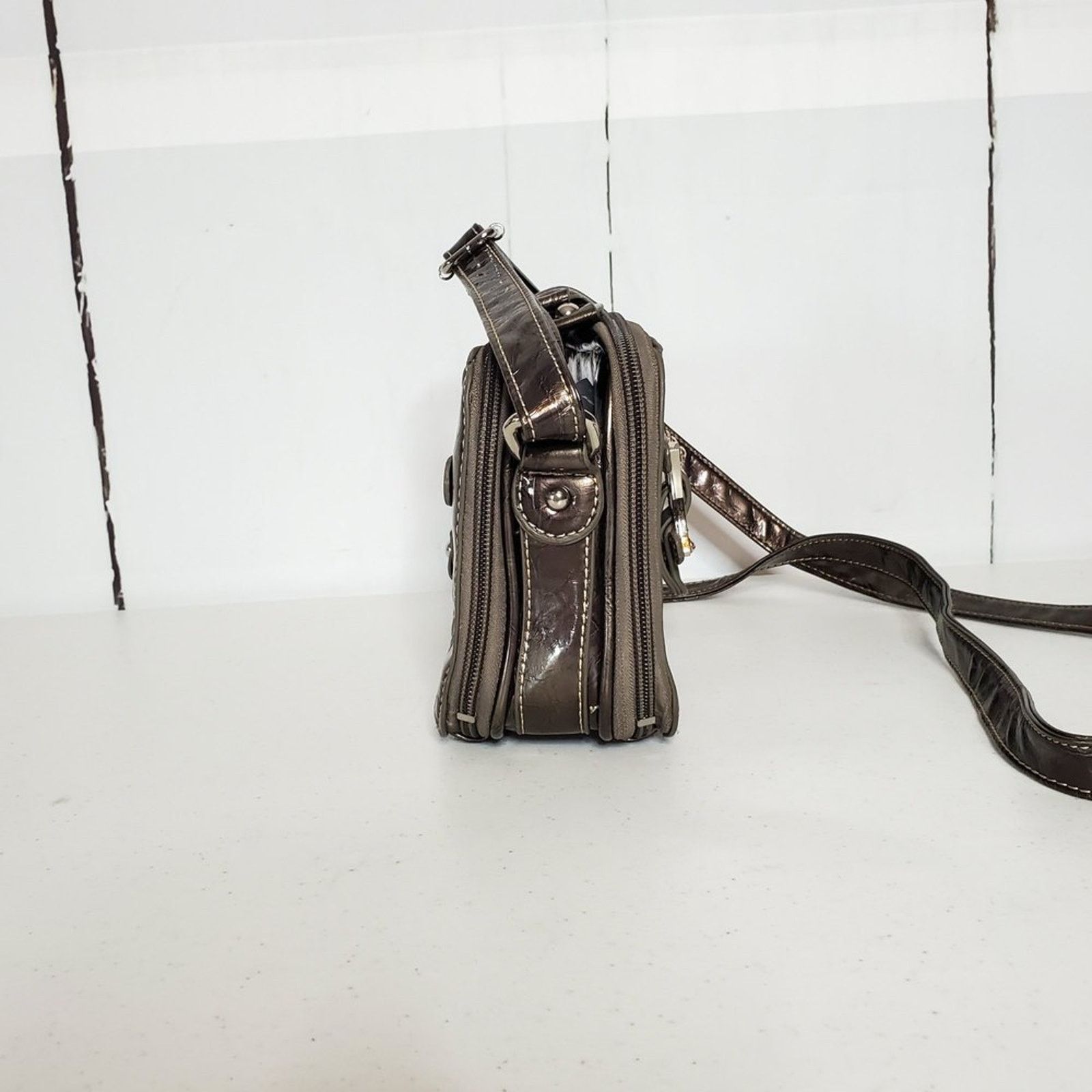 Designer Marc Chantal Embossed Patent Leather Organizer Crossbody Bag Size ONE SIZE - 11 Thumbnail