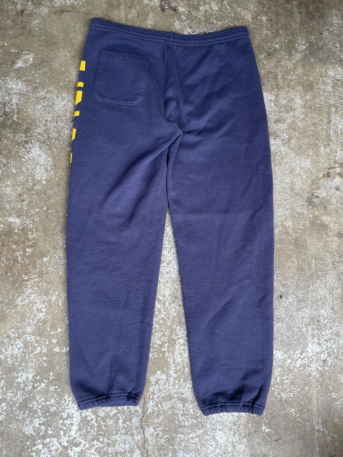 Vintage Vintage 90s Alaska Navy Sweatpants Size US 34 / EU 50 - 3 Thumbnail