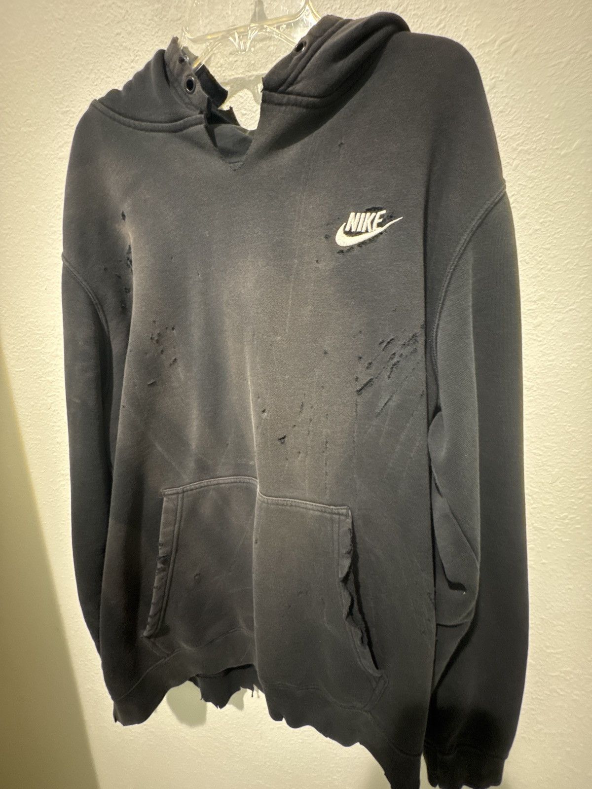 Nike Y2K Distressed Nike Hoodie Size US L / EU 52-54 / 3 - 1 Thumbnail