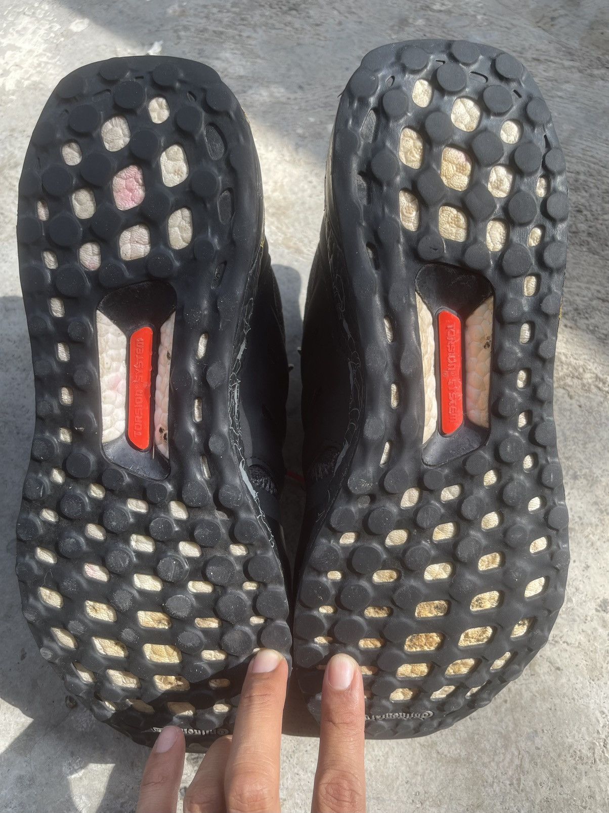 Adidas Disney x adidas UltraBoost 'Goofy' FV6050 Size US 10 / EU 43 - 10 Thumbnail