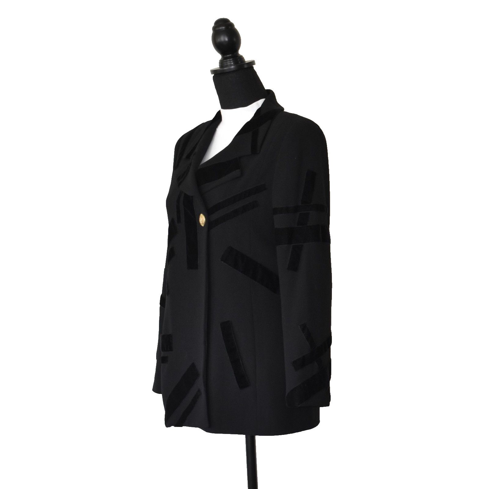 Chanel CHANEL BOUTIQUE 98A Wool Velvet Patch Logo Buttons Blazer 38 Size XS / US 0-2 / IT 36-38 - 4 Thumbnail
