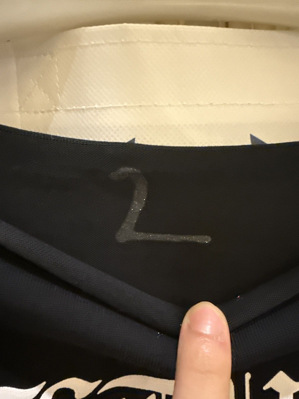 Other Vultures Kanye long sleeve limited edition Size US M / EU 48-50 / 2 - 4 Thumbnail