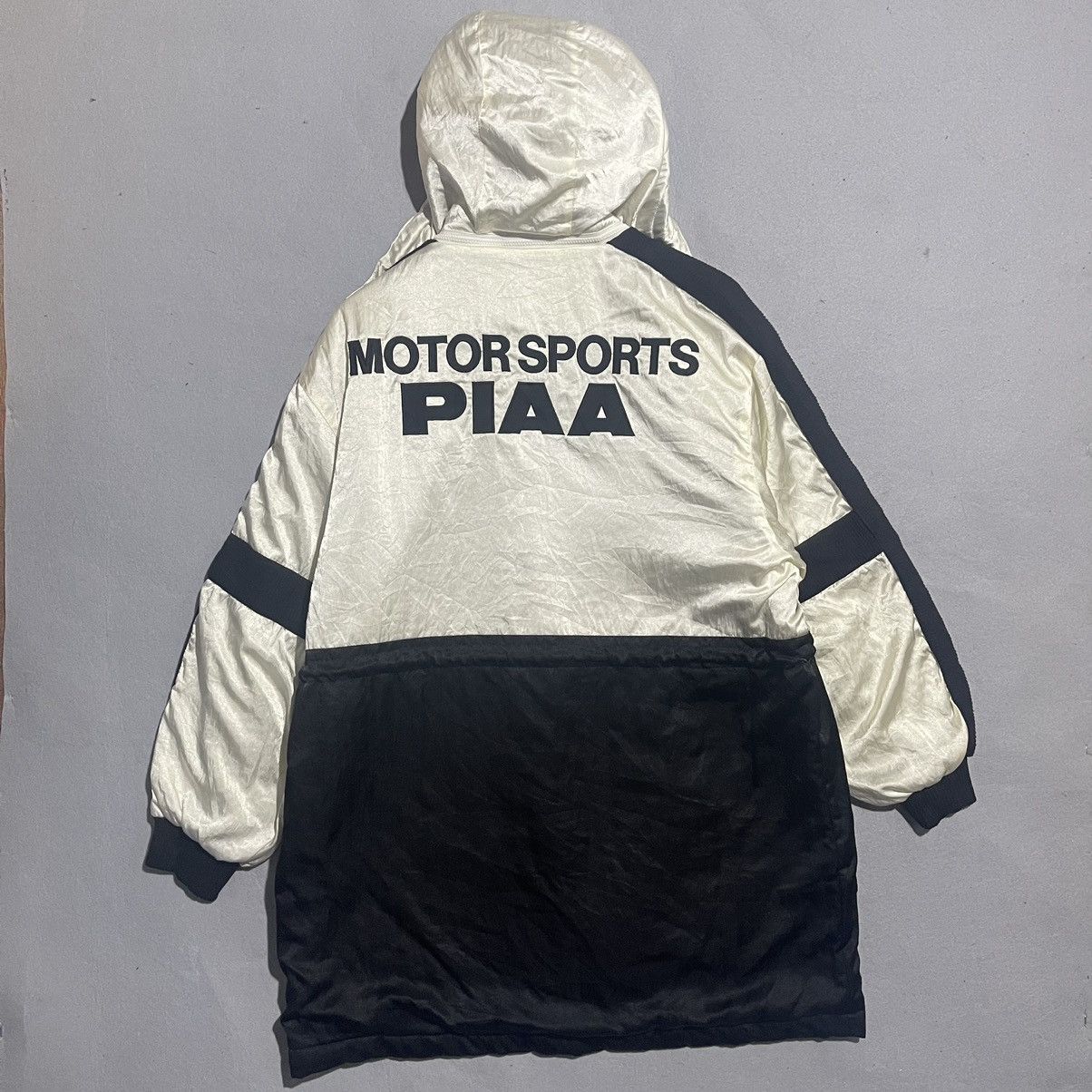 Japanese Brand Vintage Y2K PIAA Racing Motorsport Hooded Jacket Black White Size US S / EU 44-46 / 1 - 7 Thumbnail