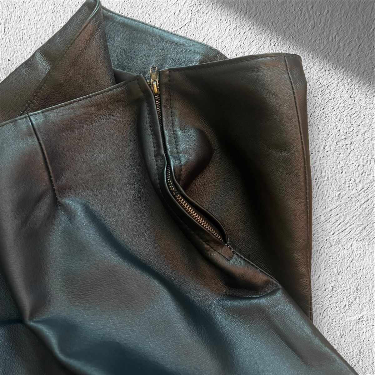 Vintage Vintage Clio Women’s Leather Pants – Black – Size 4 Size 27" / US 4 / IT 40 - 4 Thumbnail