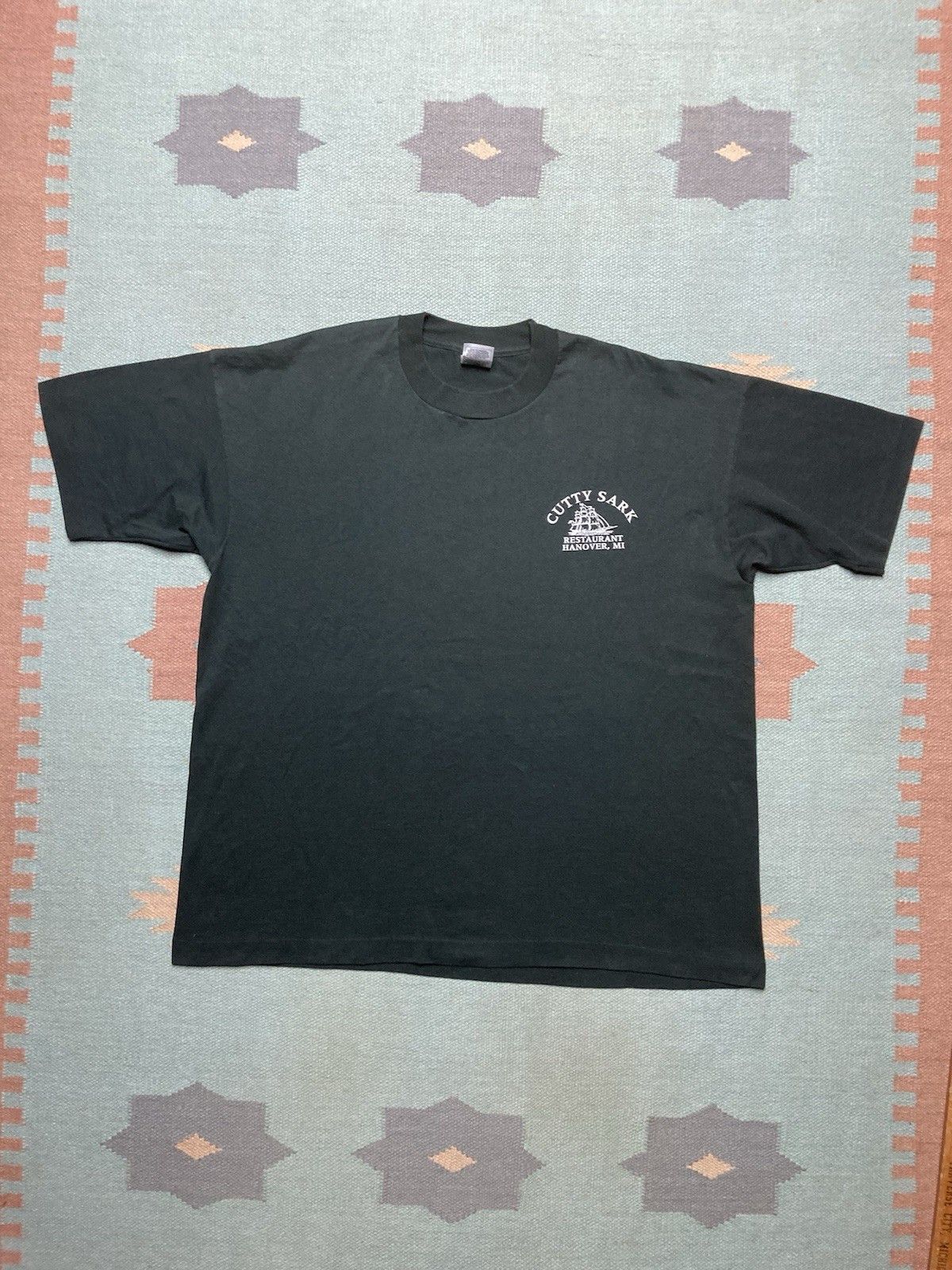 Vintage 90s graphic tshirt Cutty Sark restaurant Hanover Michigan XL Size US XL / EU 56 / 4 - 3 Thumbnail