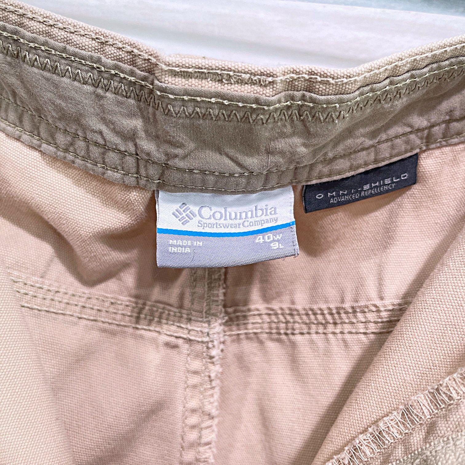 Columbia Columbia 9" Ultimate ROC Cargo Shorts Beige Cotton Hiking 40 Size US 40 / EU 56 - 6 Thumbnail
