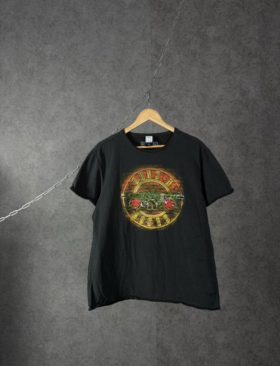 Guns N' Roses Guns N Roses rock band tee Size US L / EU 52-54 / 3 - 1 Thumbnail