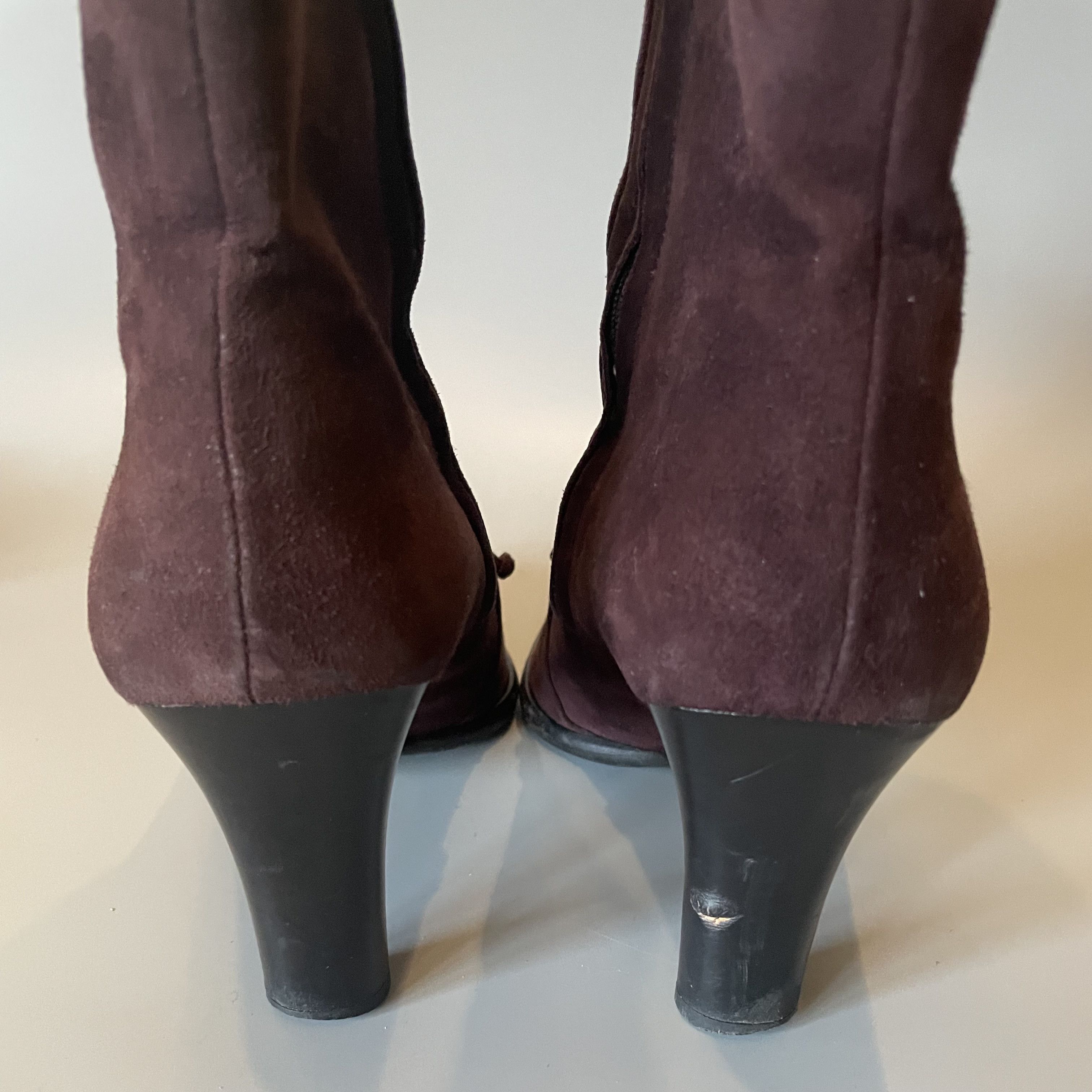 Tod's TODS burgundy-brown suede 3.5" tall ankle boots Size US 7.5 / IT 37.5 - 5 Thumbnail