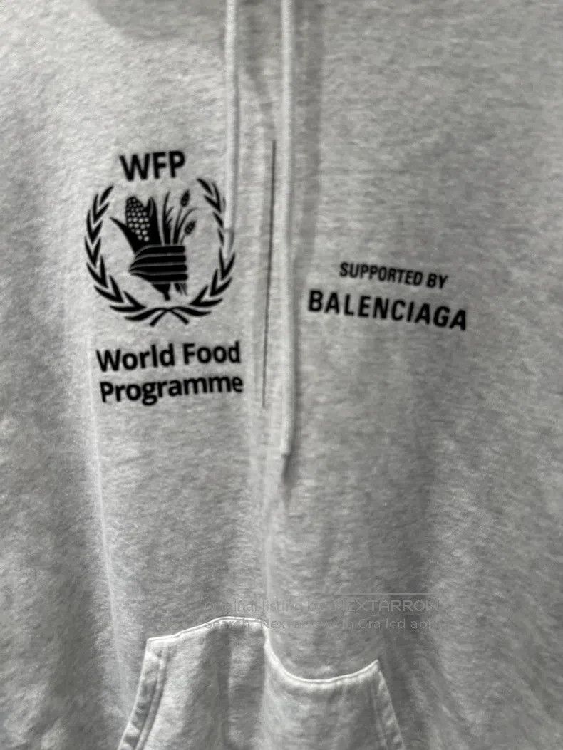 Balenciaga Balenciaga WFP charity hoodie Size US XS / EU 42 / 0 - 3 Thumbnail