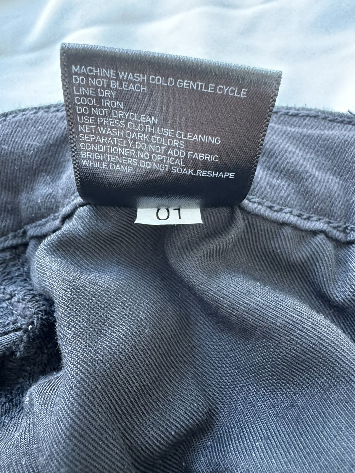 Uniqlo New Uniqlo Ezy Jeans Skinny Fit Black size S Size US 30 / EU 46 - 8 Thumbnail