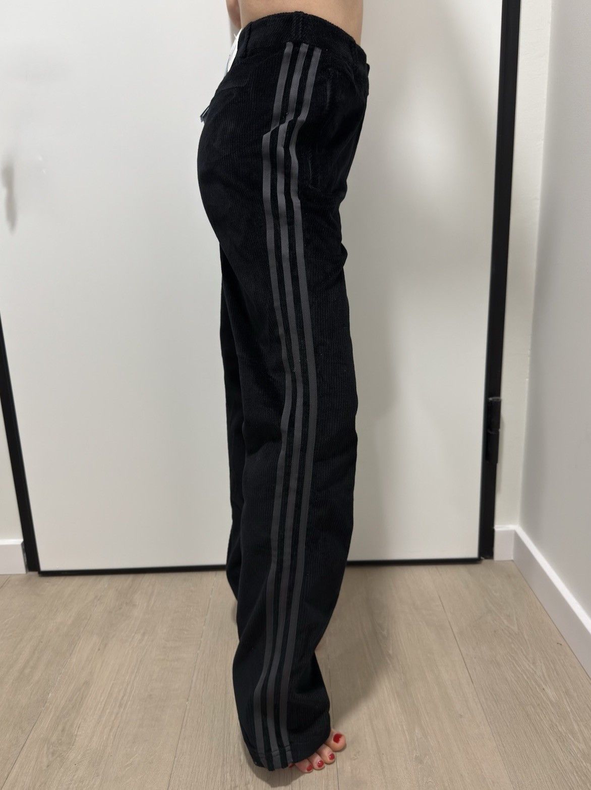 Adidas Adidas Cord Track Velvet Velour Corduroy Womens Pants y2k XS Size 26" / US 2 / IT 38 - 1 Thumbnail