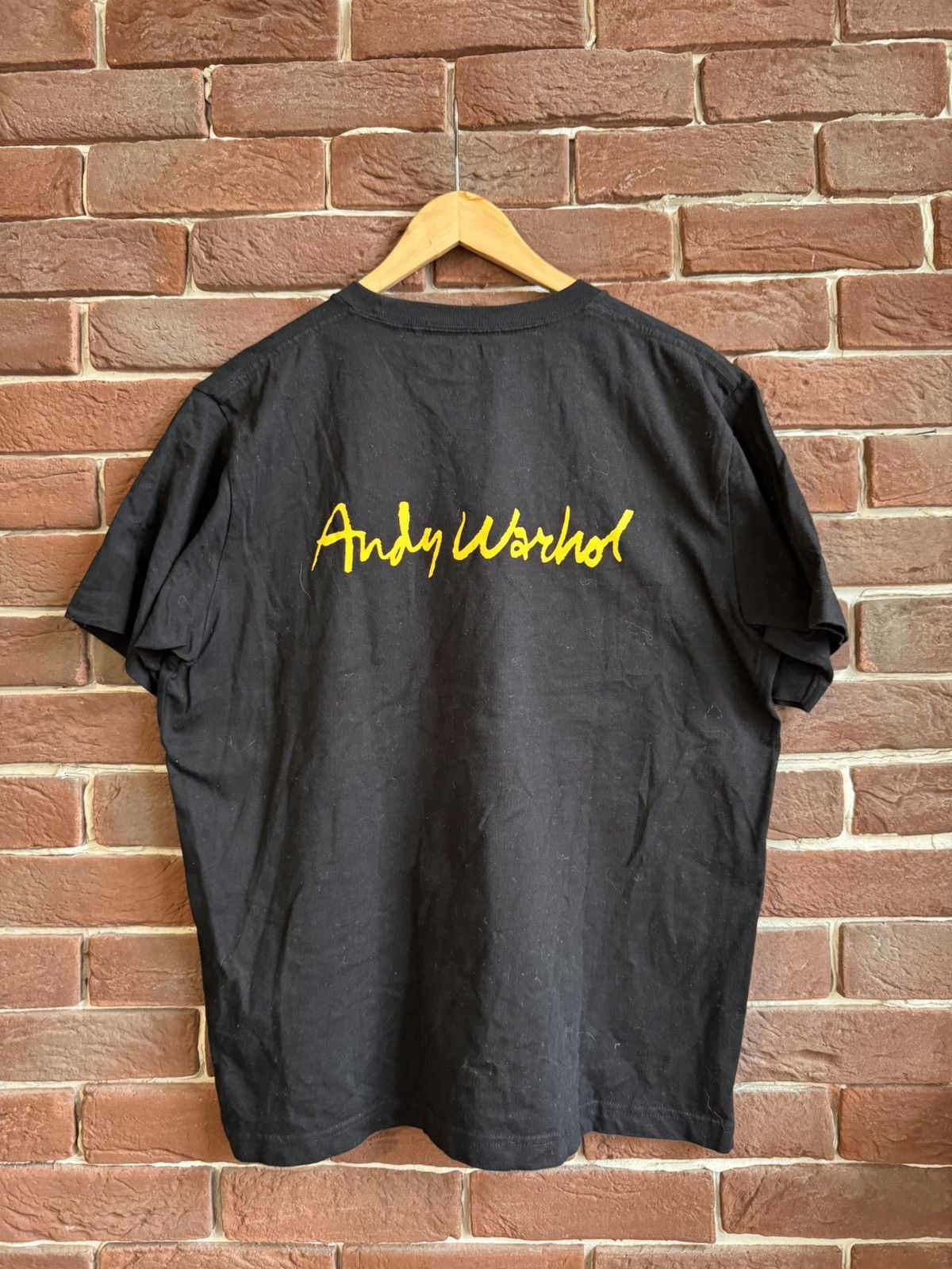 Andy Warhol × Uniqlo Andy Warhol x Uniqlo Pocket Banana Velvet Underground Tee M Size US M / EU 48-50 / 2 - 2 Thumbnail