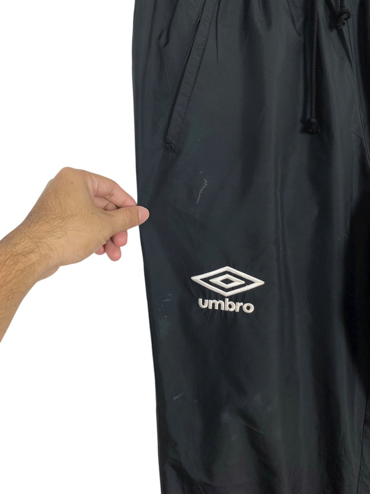 Umbro Rare‼️ Umbro Track Pants Embroidery Big Logo Size US 30 / EU 46 - 7 Thumbnail