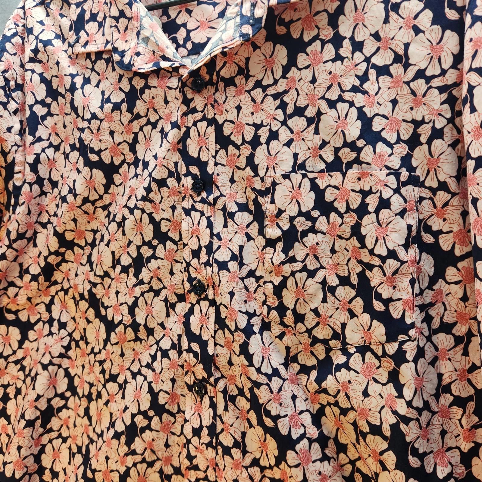 Club Room Club Room Pink Floral Print Mens Button Down Shirt Size XL Size US XL / EU 56 / 4 - 2 Thumbnail