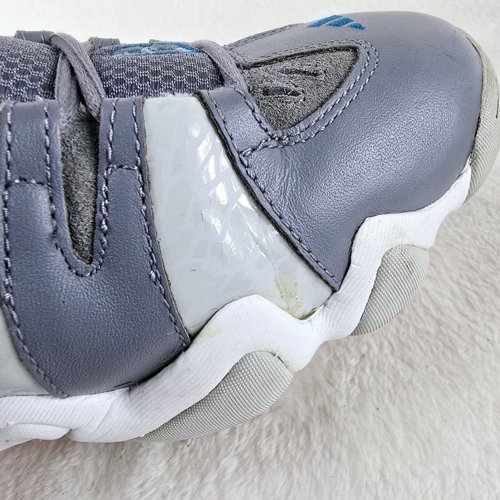 Adidas Adidas Top Ten Kobe Crazy 8 Grey/Orange/Blue/White Size 11 Size US 11 / EU 44 - 13 Thumbnail