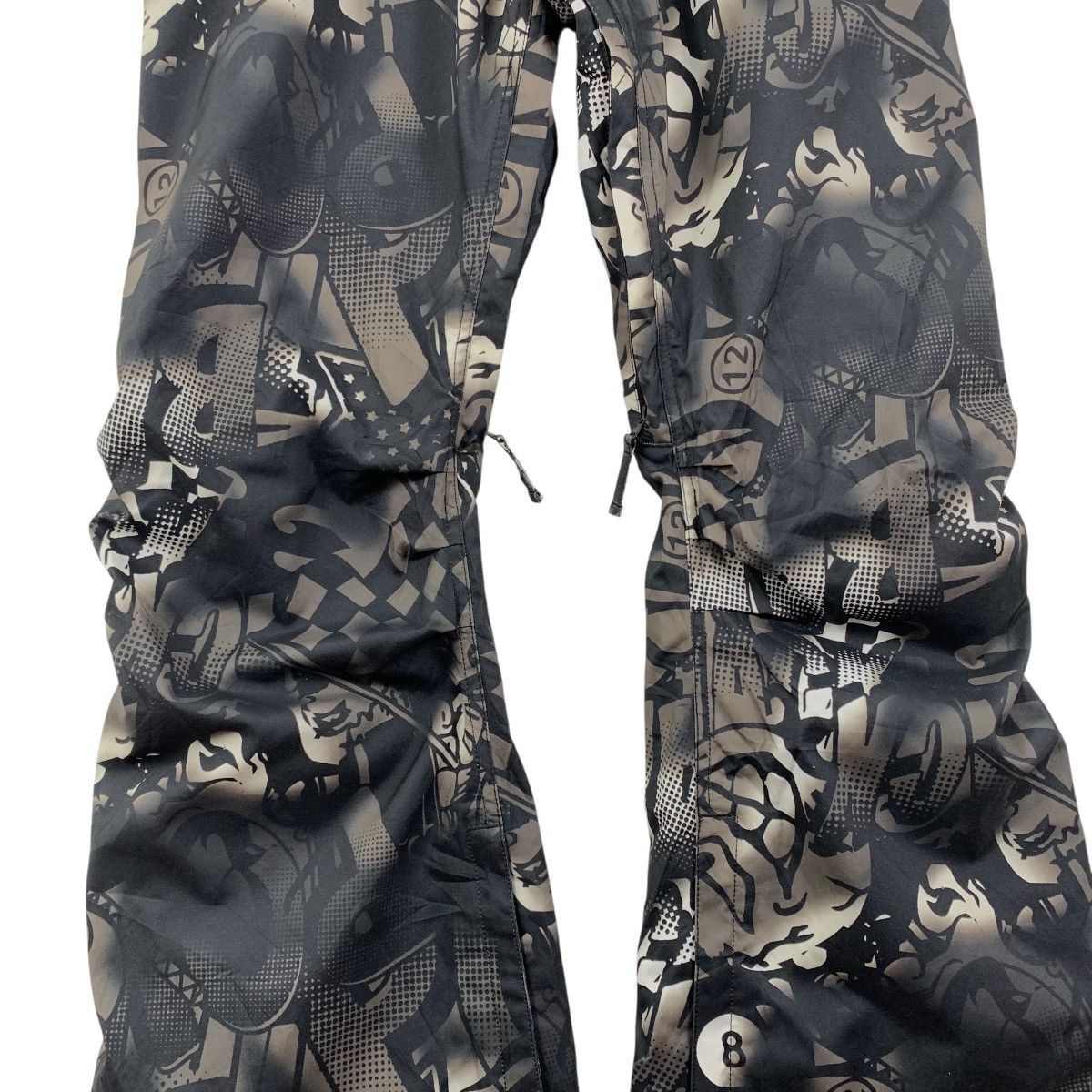Japanese Brand NEWRALL Japanese Brand Overprint Baggy Ski Pants Size US 34 / EU 50 - 5 Thumbnail