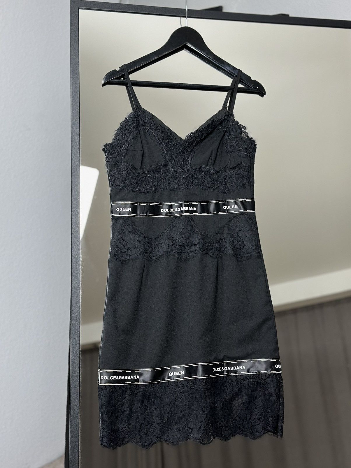 Dolce & Gabbana Queen Dolce & Gabbana Black Dress Classic Elegant Luxury Size S / US 4 / IT 40 - 1 Thumbnail