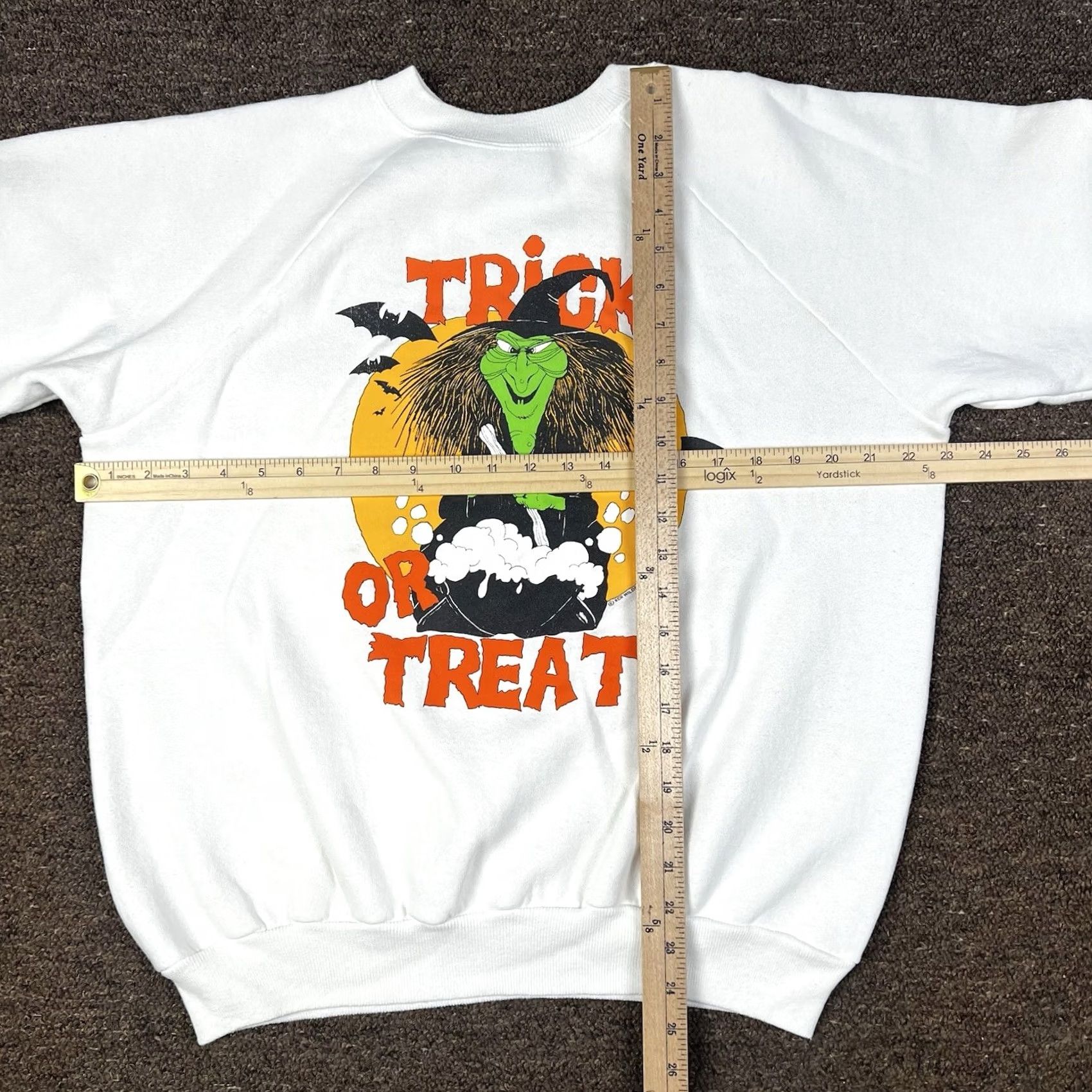 Hanes VINTAGE 90s Halloween Witch Graphic Crewneck Sweatshirt Large Hanes 50/50 White Mens Sweatshirt Size US L / EU 52-54 / 3 - 5 Thumbnail
