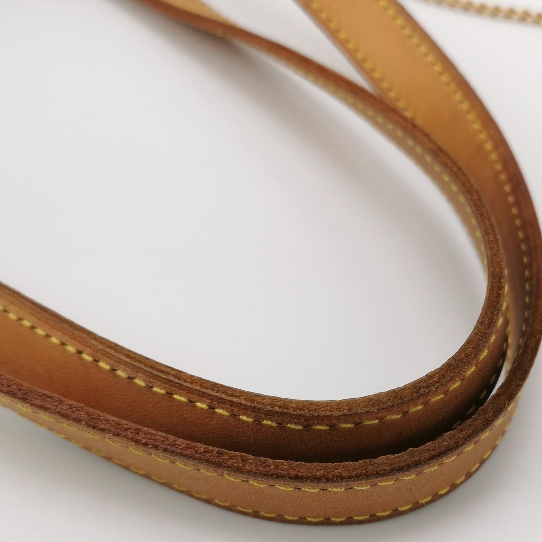 Louis Vuitton Louis Vuitton (LV) Bucket Large Patent Leather Vintage Embo Size ONE SIZE - 3 Thumbnail
