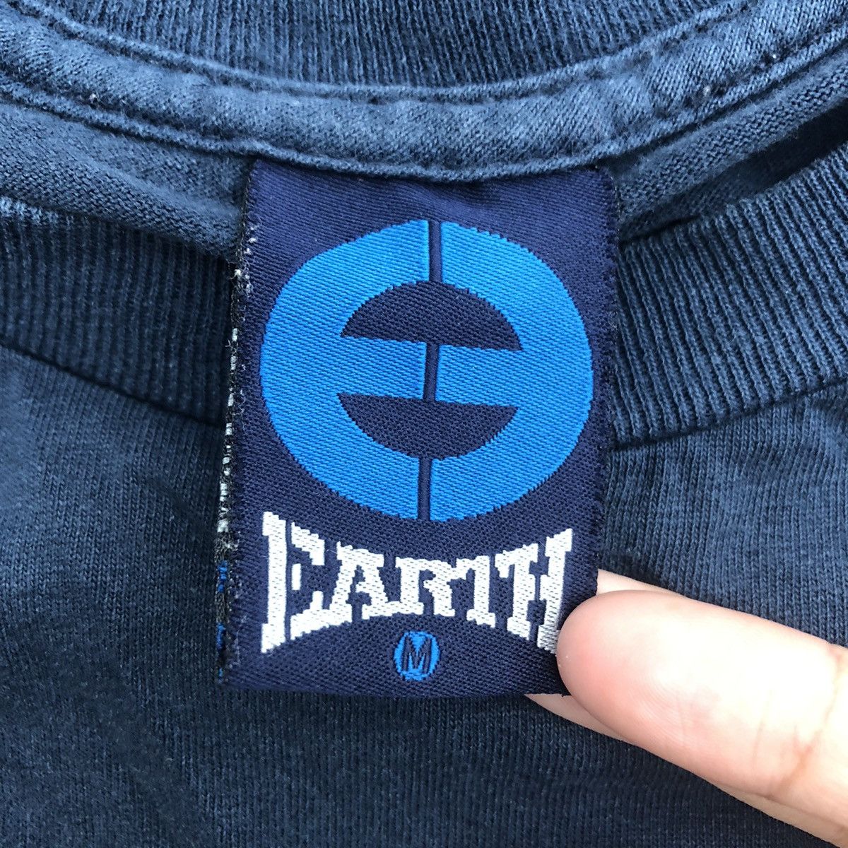 Vintage Vintage 90’ PLANET EARTH OUTERWEAR Rider Designed Tee Shirt Size US M / EU 48-50 / 2 - 4 Thumbnail
