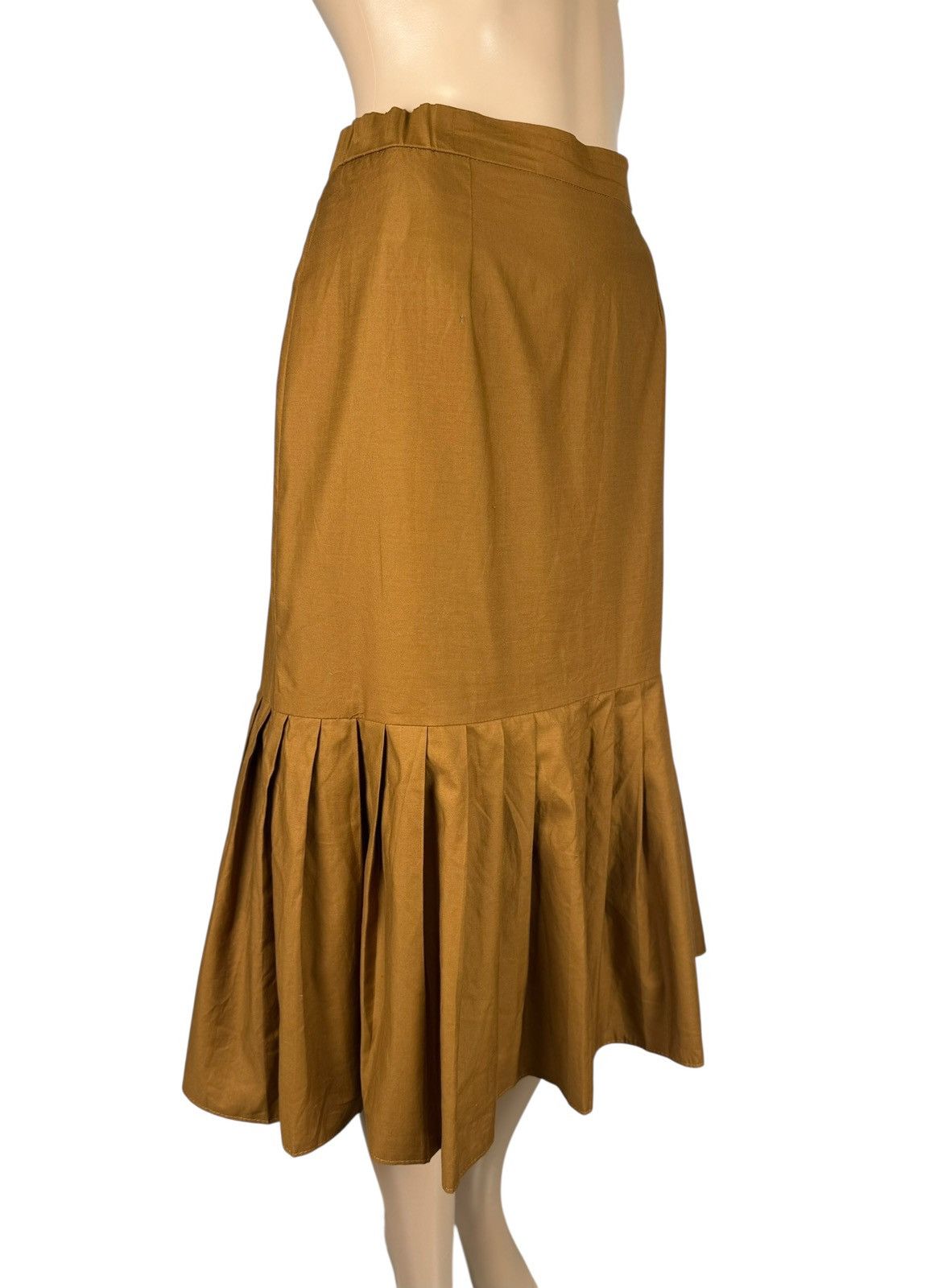 Givenchy Givenchy En Plus Vintage Skirt Pleated High Waist size 42 Size 28" / US 6 / IT 42 - 3 Thumbnail