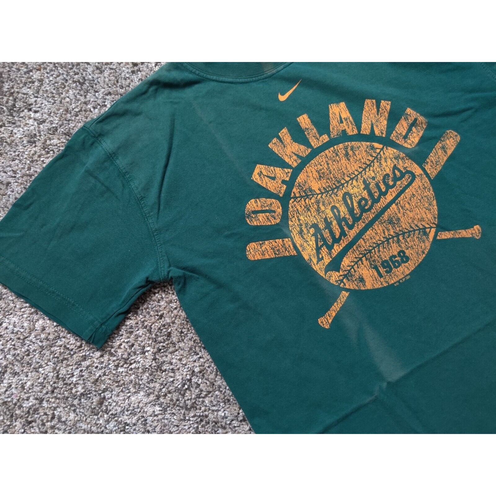 Nike Oakland Athletics Shirt Adult Medium Green Yellow Spell Out Size US M / EU 48-50 / 2 - 7 Thumbnail