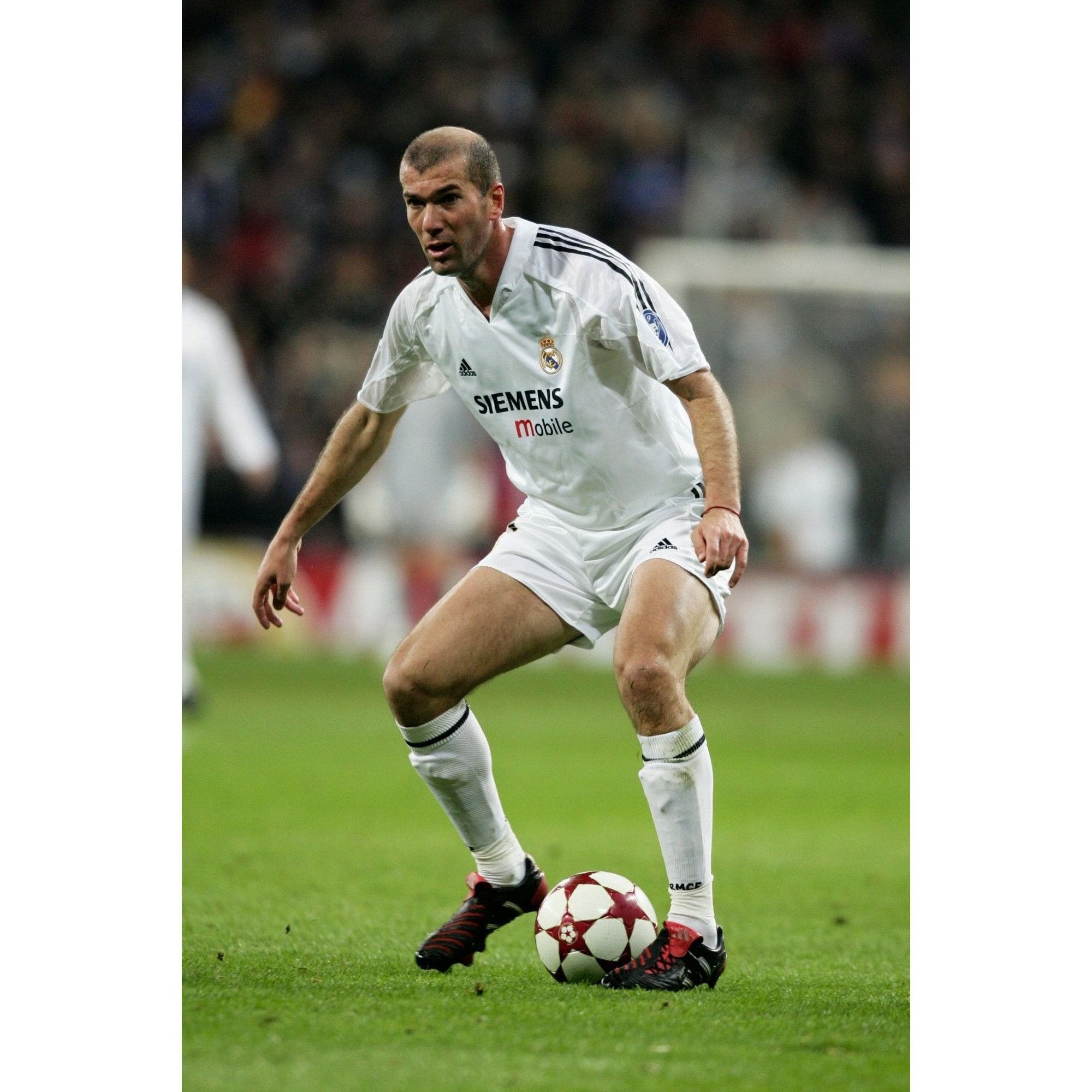 Adidas Zidane Real Madrid PLAYER ISSUE 2004 2005 Soccer Jersey M Size US M / EU 48-50 / 2 - 10 Thumbnail