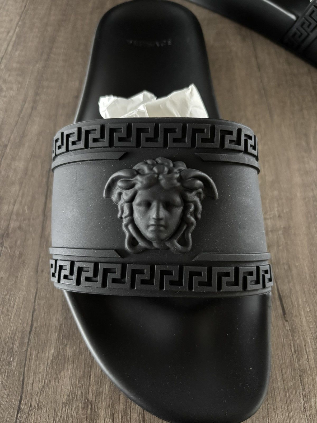 Versace Versace Palazzo Medusa Pool Slides Black Size 44 Authentic Size US 10 / EU 43 - 11 Thumbnail
