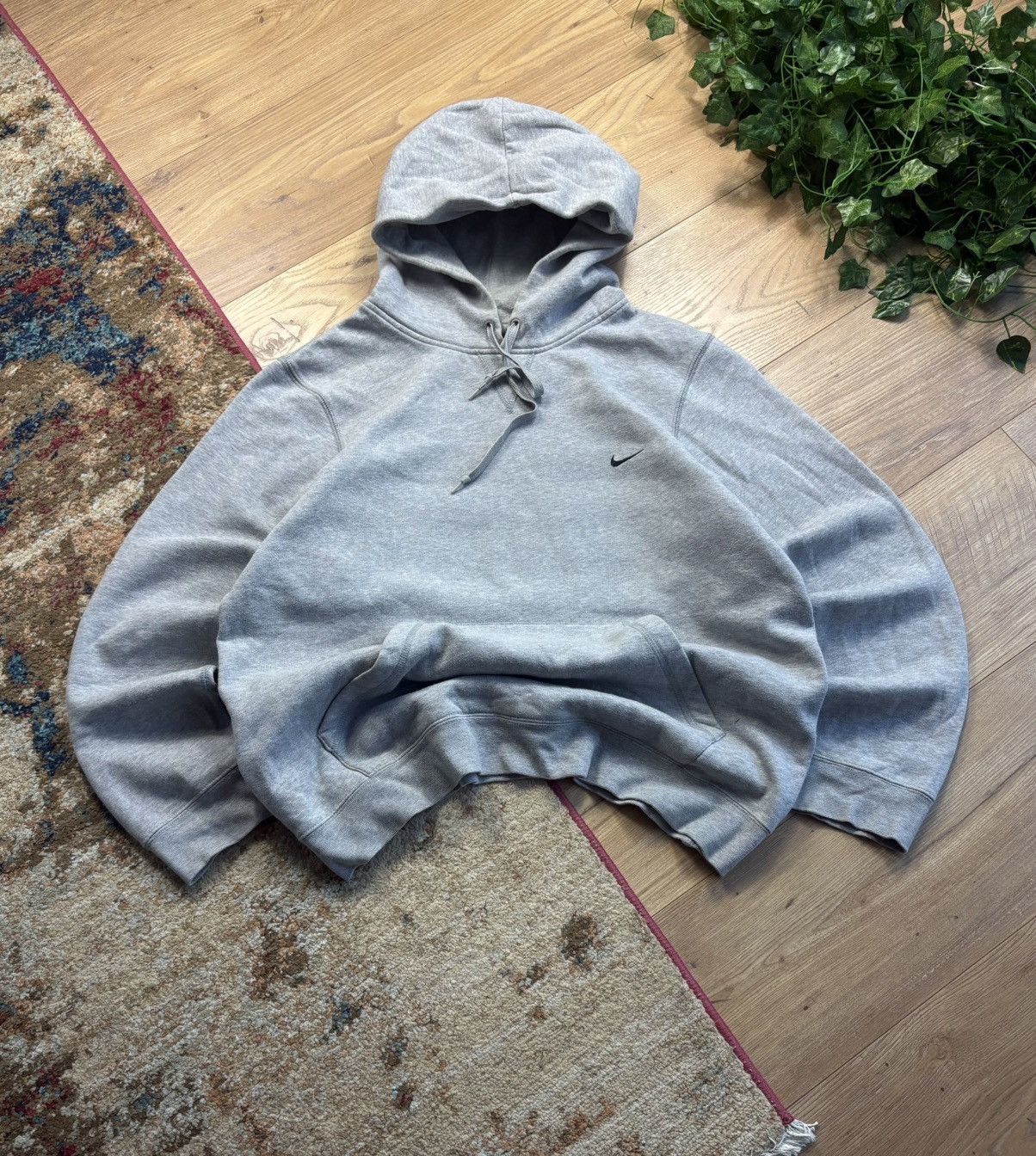 Nike 00s Nike Vintage Swoosh Logo Oversized RetroY2K Hoodie Size US S / EU 44-46 / 1 - 2 Thumbnail