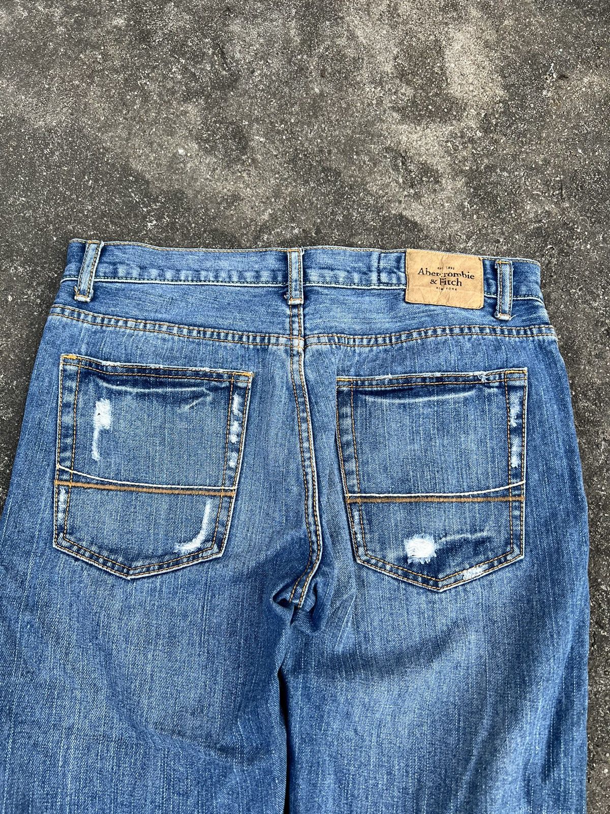 Abercrombie & Fitch × Vintage ABERCROMBIE & FITCH DISTRESSED JEANS Size US 31 - 10 Thumbnail