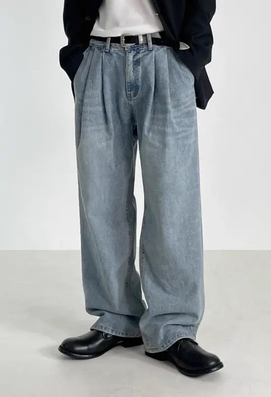 Japanese Brand Light blue vintage washed trendy straight jeans Size US 32 / EU 48 - 1 Thumbnail