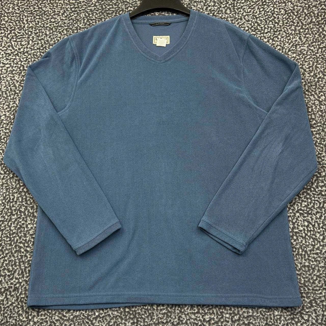 L.L. Bean L.L. Bean Sweatshirt Fleece Pullover V Neck Long Sleeve L Size US L / EU 52-54 / 3 - 1 Thumbnail