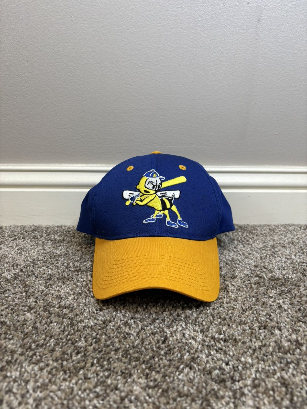 The Unbranded Brand Burlington Bees - Minor League - Adjustable Baseball Hat Size ONE SIZE - 2 Thumbnail