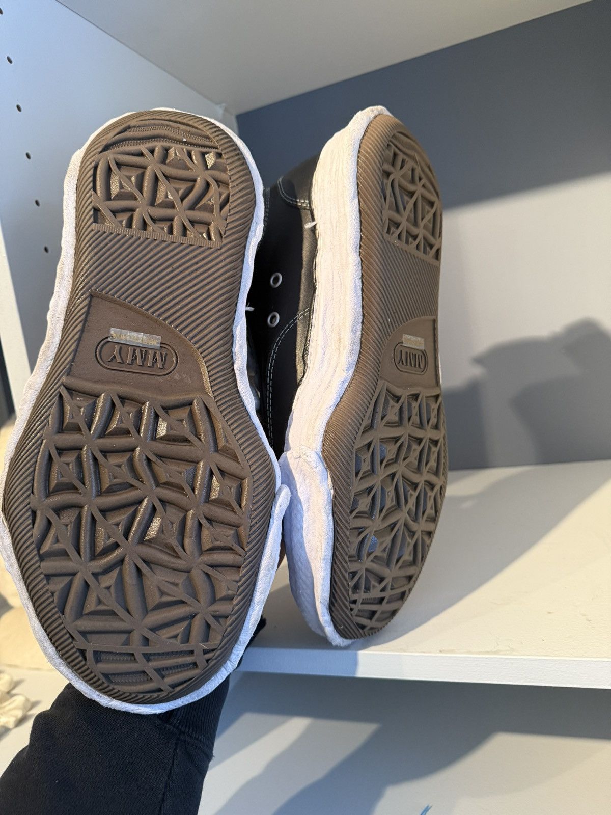 Maison MIHARA YASUHIRO Maison Mihara Yasuhiro Hank Low Top Sneaker 43 Size US 10 / EU 43 - 4 Thumbnail