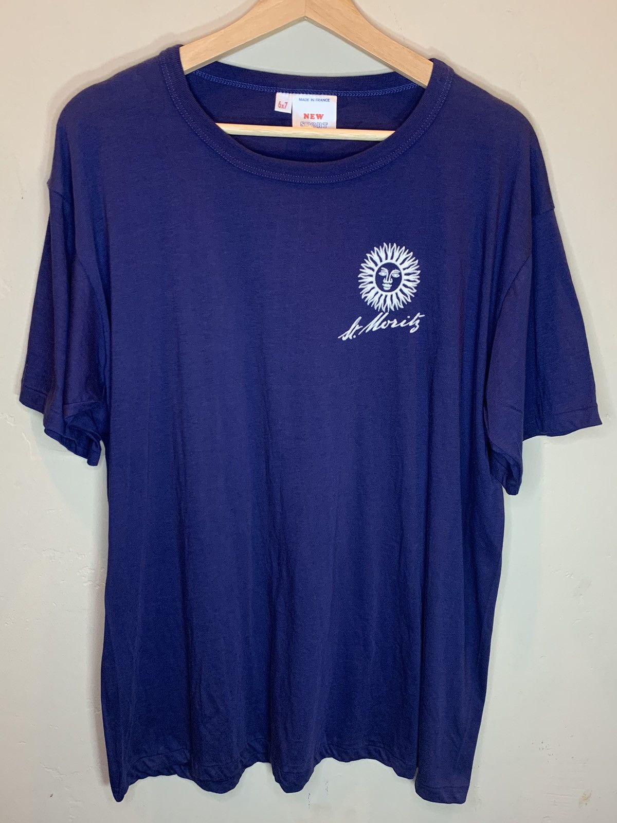 Vintage *RARE* Vintage 80’s Saint Moritz Flocked Sun Art T-Shirt Size US L / EU 52-54 / 3 - 1 Thumbnail