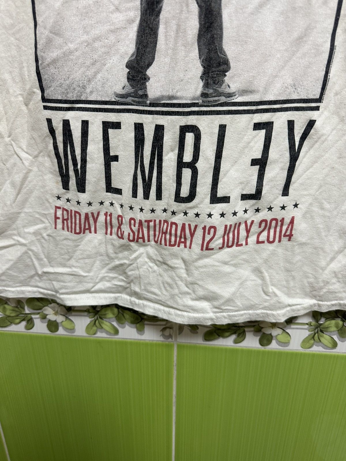Eminem × Rap Tees EMINEM London Wembley Stadium 2014 size M Size US M / EU 48-50 / 2 - 3 Thumbnail