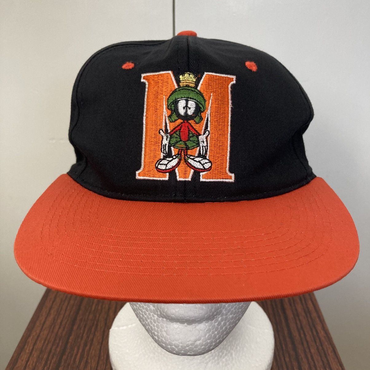 Vintage × Warner Bros MARVIN THE MARTIAN SNAPBACK HAT 1992 LOONEY TUNES CARTOON Size ONE SIZE - 1 Thumbnail
