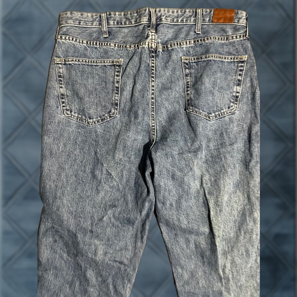 Lands' End Lands' End Jeans 40x31 Relaxed Fit Slightly Tapered Leg Cotton Blue Denim Men Regular 5-Pocket Waist 40 Inseam 31 Zip Button Logo Belt Loops Size US 40 / EU 56 - 1 Thumbnail