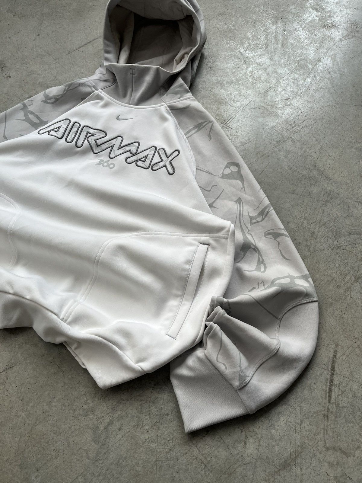 Nike Rare Nike Air Max 360 Baggy Hoodie Y2K 00s Size US L / EU 52-54 / 3 - 6 Thumbnail