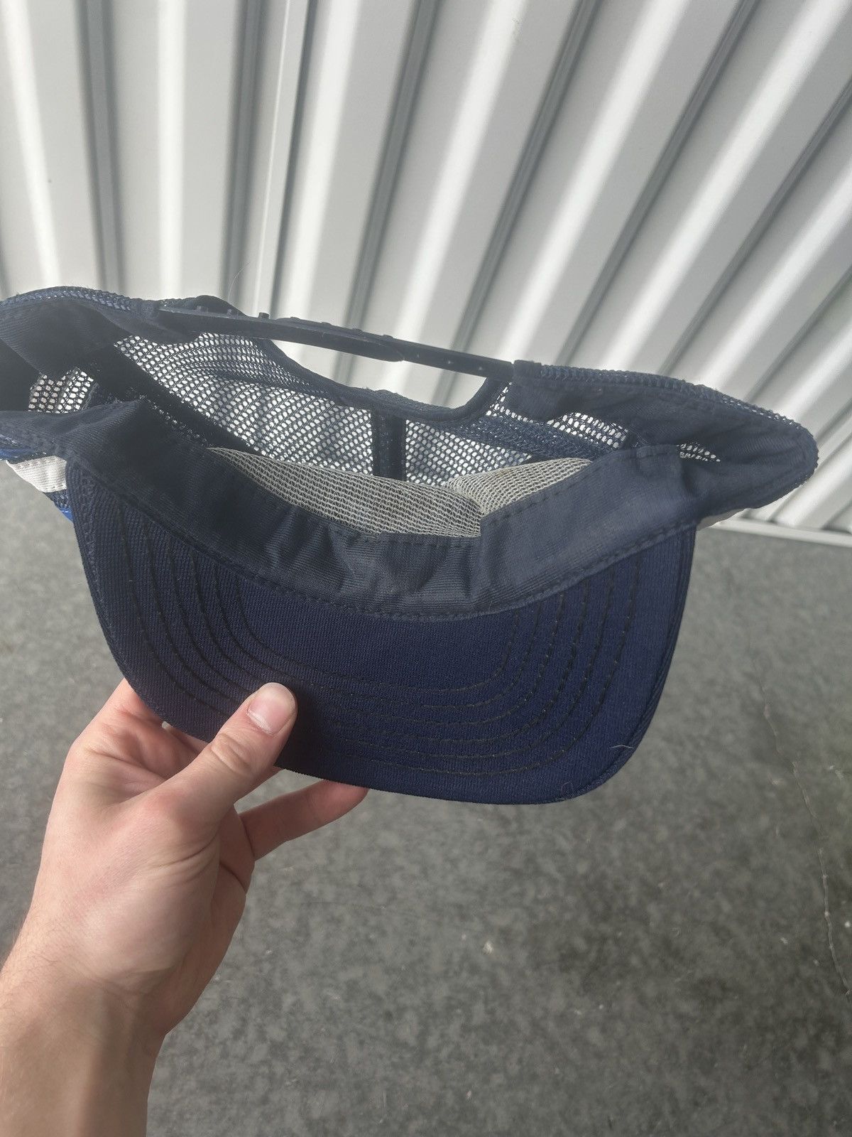 Vintage Vintage 90s Ford Country Three Stripe Trucker Hat Size ONE SIZE - 6 Thumbnail