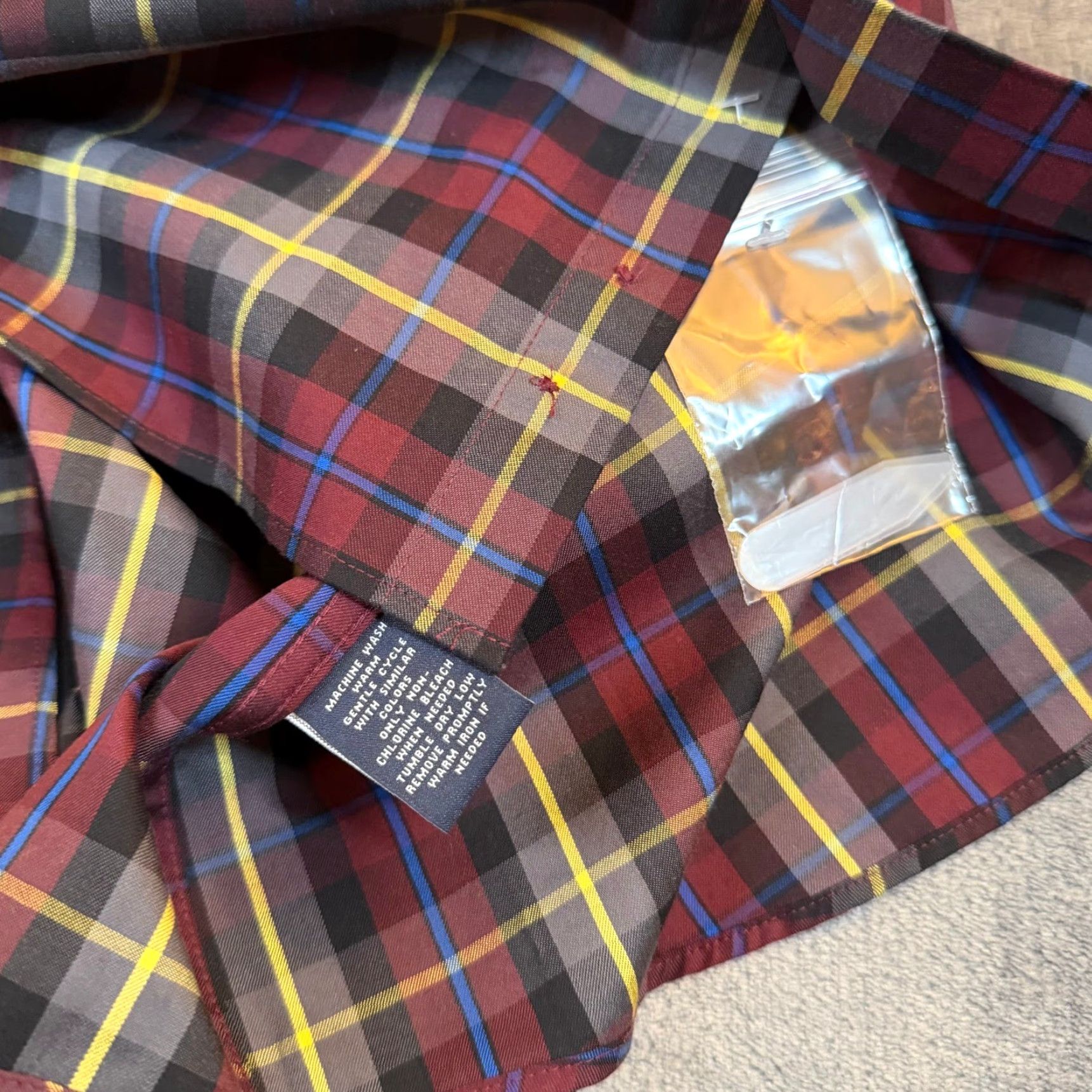 Hart Schaffner Marx Hart Schaffner Marx Shirt Plaid Burgundy Grey Multicolor Long Sleeve Button-Up Classic Mens M NWT Stretch Comfort Fall Spring Winter Casual Business Size US M / EU 48-50 / 2 - 5 Thumbnail