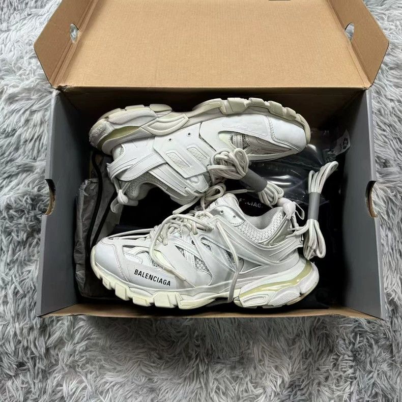 Balenciaga Balenciaga White sports shoes 2502-Nextarrow Size US 8 / EU 41 - 8 Thumbnail