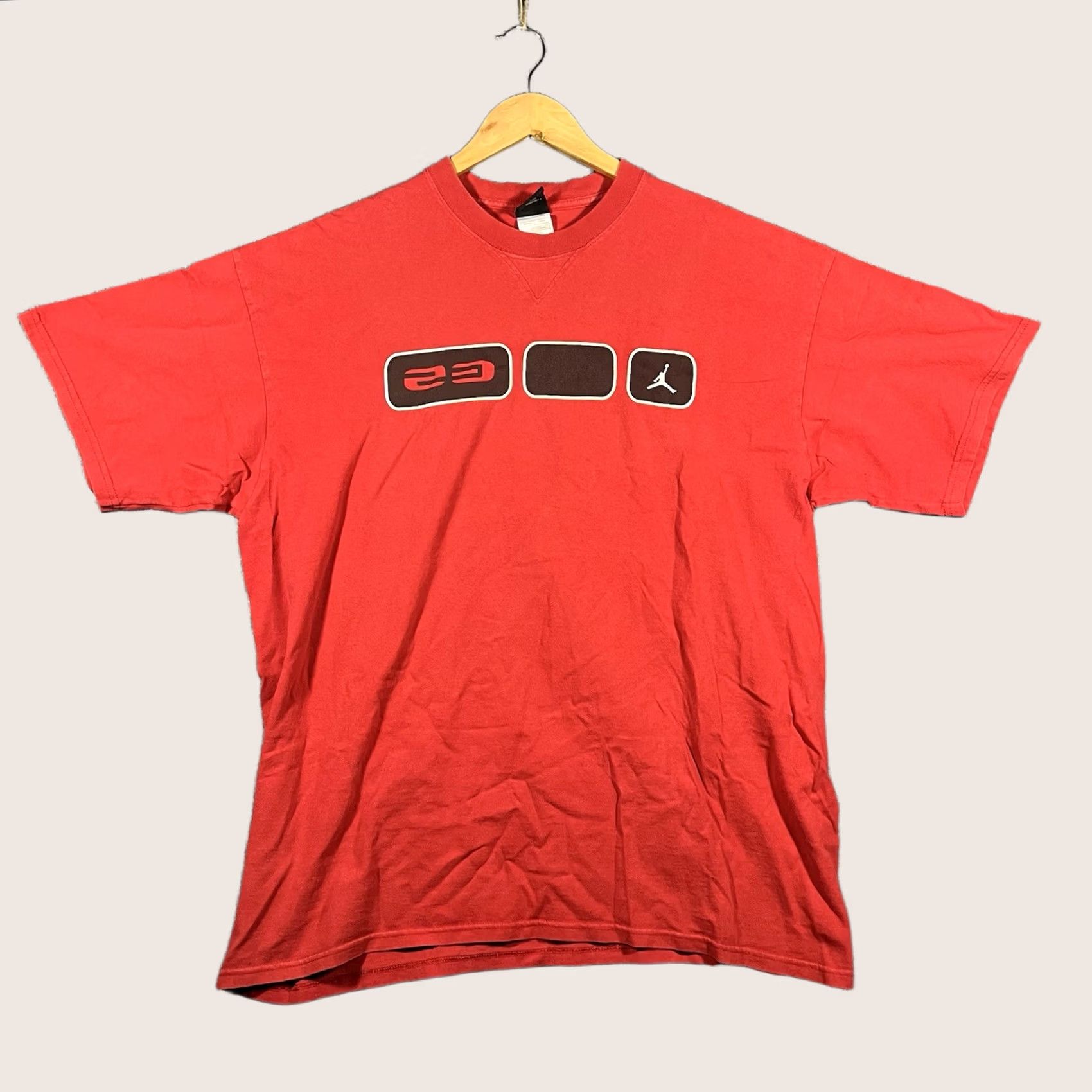 Jordan Brand VINTAGE Y2K Jumpman Air Jordan T-Shirt Men’s XL Red Nike Shirt 90s Hip Hop Size US XL / EU 56 / 4 - 1 Thumbnail