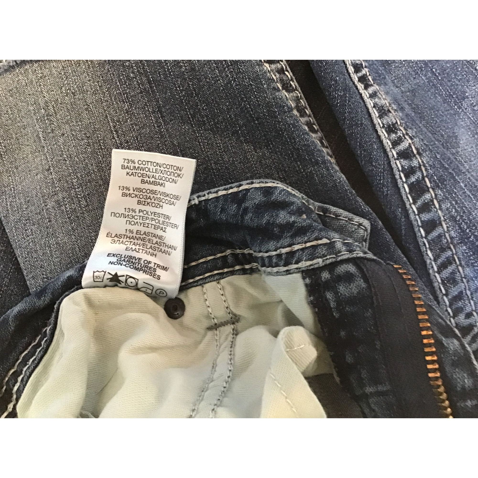 Silver Jeans Co. Fluid by Silver Jean Co. Denim Distressed Blue Jean Shorts Size 33" - 7 Thumbnail