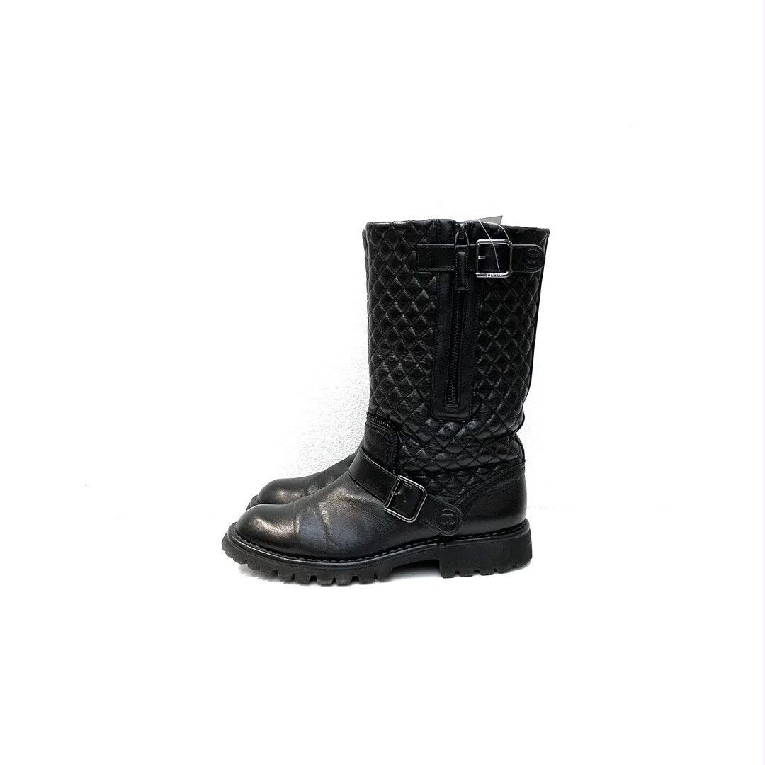 Chanel Chanel black quilted leather biker boots Size US 7 / IT 37 - 1 Thumbnail