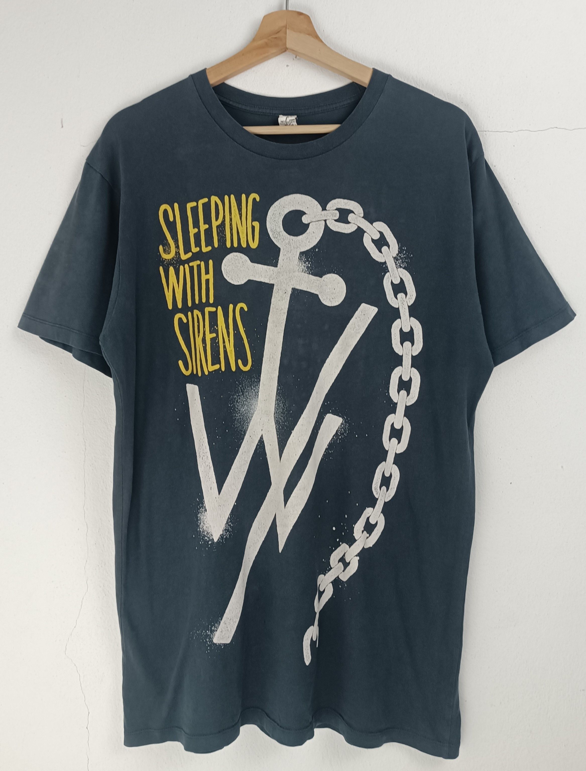 Band Tees THRASHED FADED VINTAGE Y2K SLEEPING WITH SIRENS may i roath Size US M / EU 48-50 / 2 - 3 Thumbnail