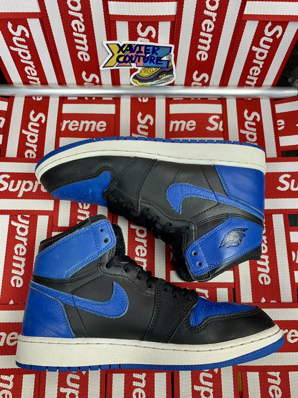 Jordan Brand × Nike Jordan 1 Retro Royal (2017) Size 7y (8,5w) Size US 7 / EU 40 - 2 Thumbnail